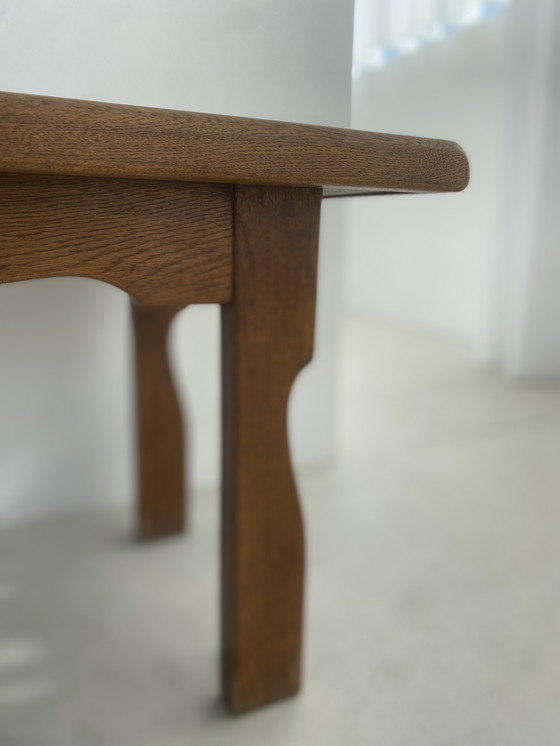 Image 1 of Table basse vintage en chêne français - Rustique et intemporelle