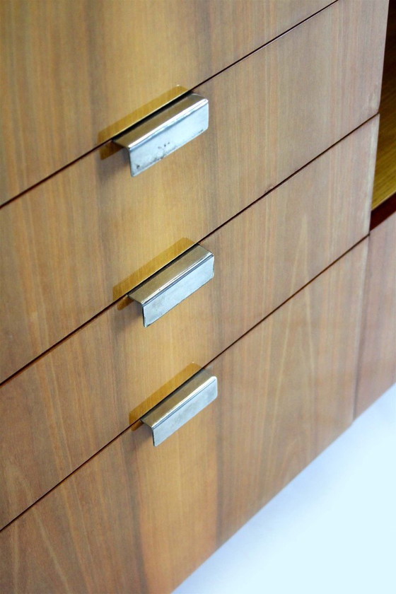 Image 1 of Kledingkast van essen- en walnoothout uit het midden van de 20e eeuw, afkomstig uit Jitona, jaren 60.