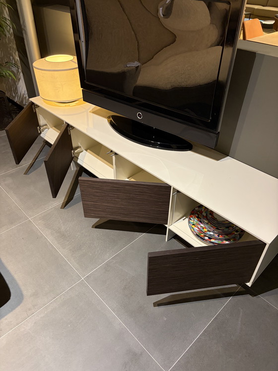 Image 1 of Bert Plantagie « Tv-dressoir » 