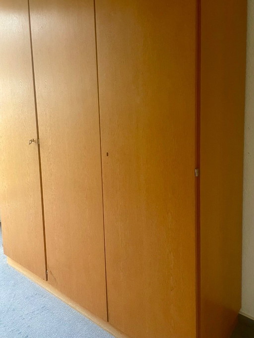 Bellissimo mobile quadrato di metà secolo