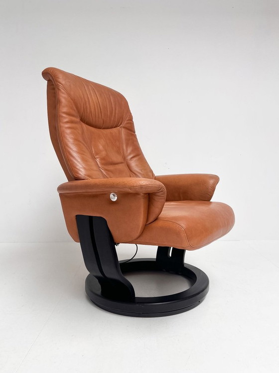 Poltrona reclinabile con pouf Hjort Knudsen, anni '90 – Poltrone relax, Leather, Wood, Vintage (photo 5 of 20)