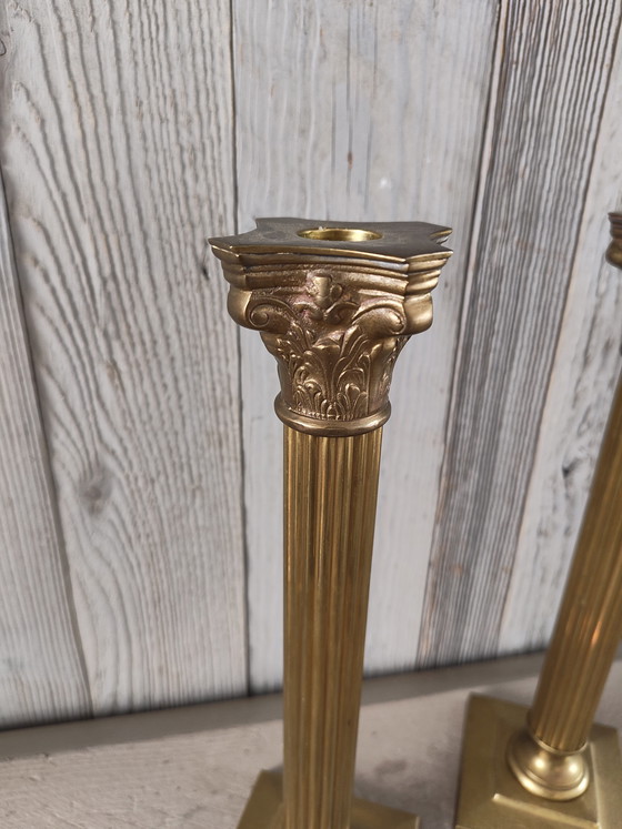 Image 1 of Chandeliers anciens en laiton de style néoclassique en forme de colonnes corinthiennes