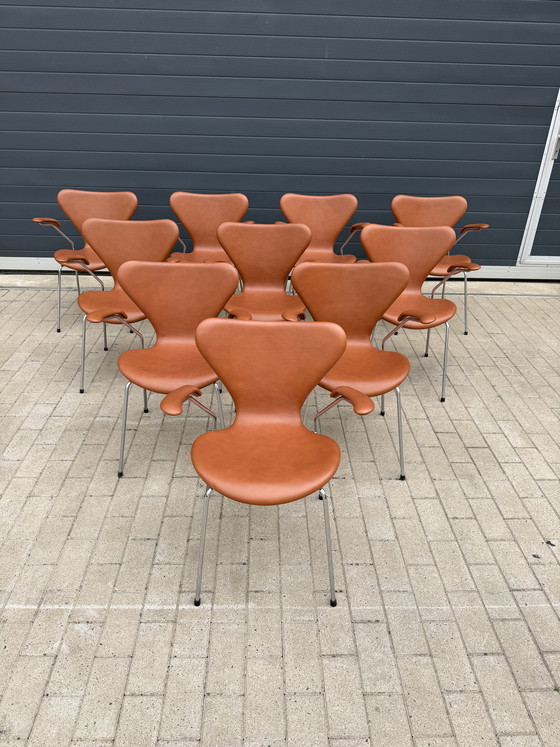 Image 1 of 10 sedie Butterfly serie 7 con braccioli, di Arne Jacobsen, NUOVE!!