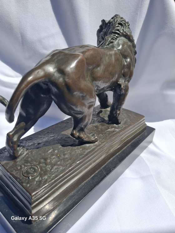 Image 1 of Antiek bronzen beeld "Roaring Lion" naar Charles Valton (1851-1918) – gietersmerk JB Déposé Paris, ca. 5 kg
