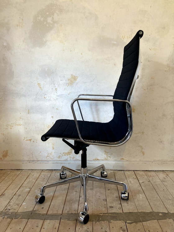 Image 1 of Eames EA119 Hopsak - Vitra EA 119