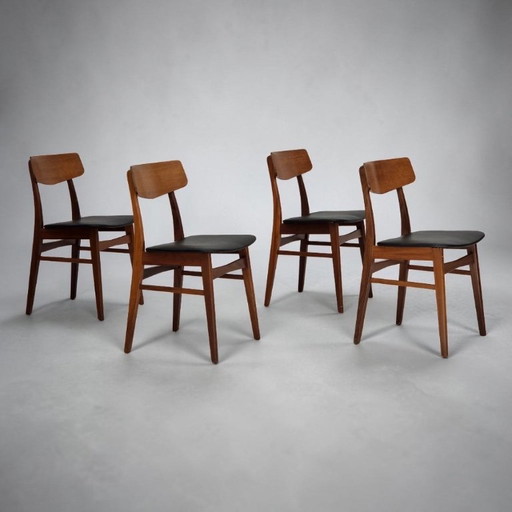 Set van 4 Deense eetkamerstoelen uit de jaren 70 van Findahl Møbelfabrik, gemaakt van teakhout. – Skai, Wood