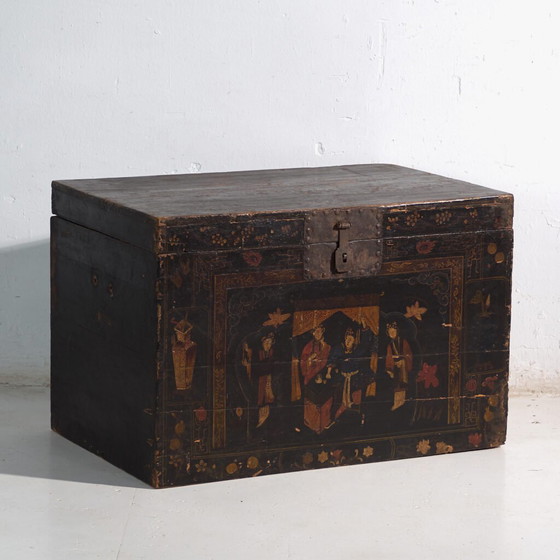 Malle ancienne peinte en bois de pin – Chine, circa 1900 – Armoires de rangement, Iron (photo 4 of 40)