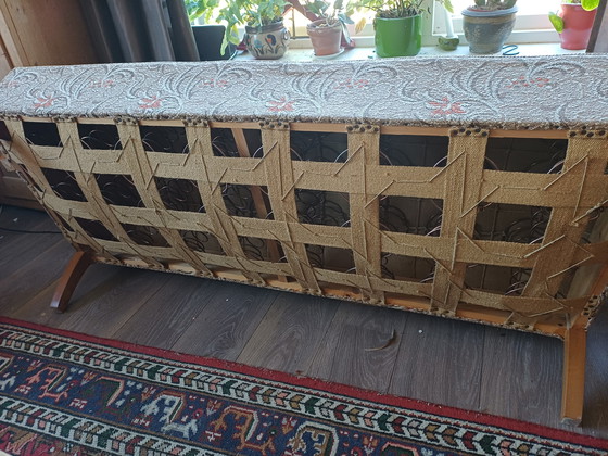 Image 1 of Vintage Scandinavische bank – gebogen houten armleuningen – jaren 50/60