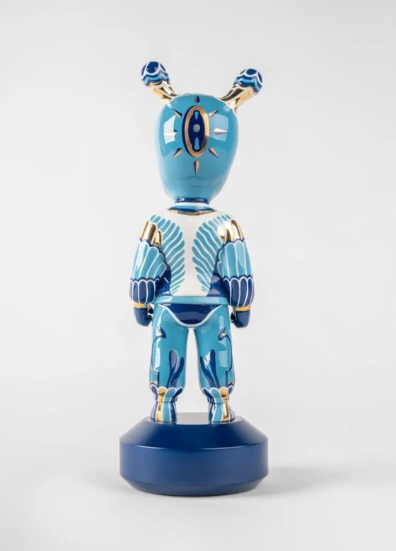 De Gast van Kzeng Jiang – Beeldhouwkunst, Porcelain (photo 3 of 5)