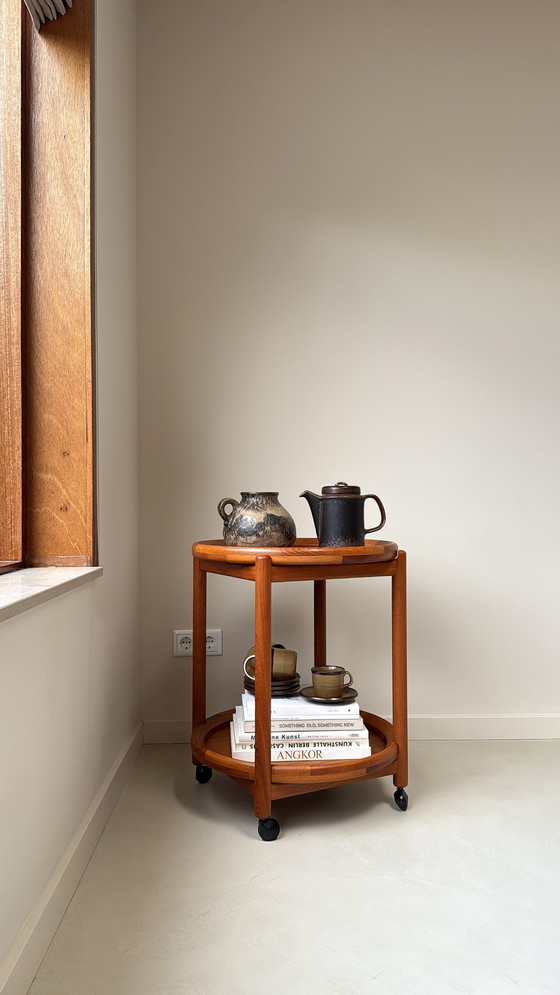 Image 1 of Vintage Deense teak houten ronde trolley / serveerwagen 