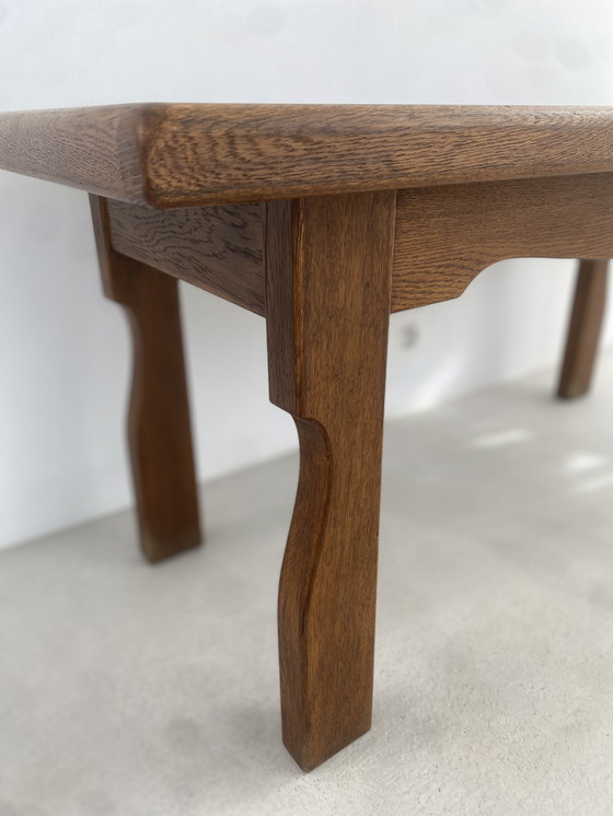 Image 1 of Table basse vintage en chêne français - Rustique et intemporelle