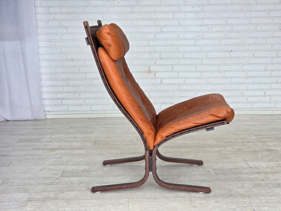 Image 1 of Années 1970, design norvégien d'Ingmar Relling, fauteuil lounge, modèle « Siesta ».