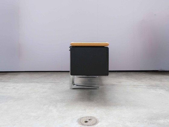 Image 1 of Knoll International Warren Platner de época