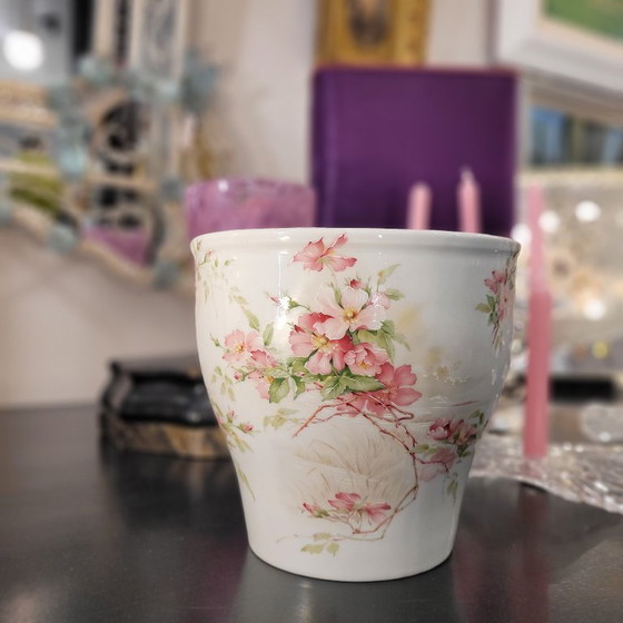 Image 1 of Floral design cache pot, Limoges porcelain, 60&#39;s - France