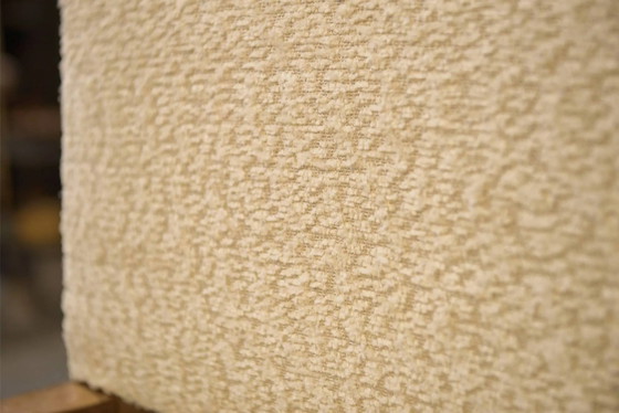 Pair of brutalist armchairs in oak and cream boucle 1950s, White (photo 8 of 14)