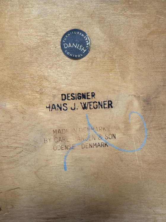 Image 1 of Set van 4 CH33 eetkamerstoelen, Hans J. Wegner, Denemarken, jaren 1950