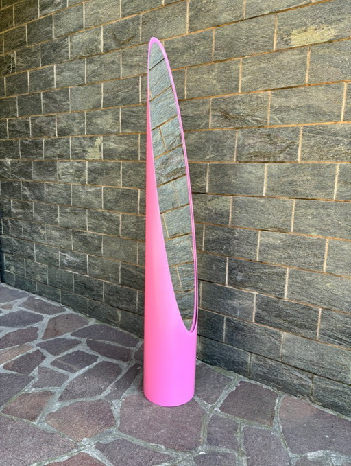 Nail Mirror Lipstick Design Model