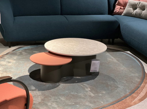 Pode Flowy coffee table
