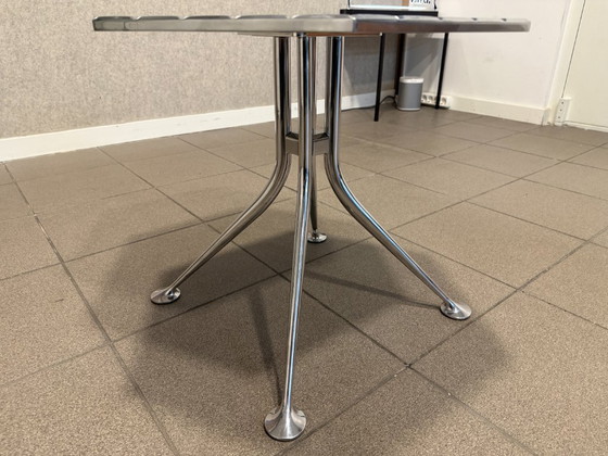 Vitra | Alexander Girard | Hexagonal Table | Aluminium | 1 pièce – Tables d'appoint (photo 6 of 8)