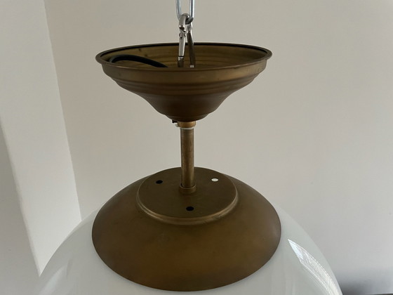 Art Deco XXL Pendant Lamp - Opaline and Brass – Glass (photo 5 of 7)