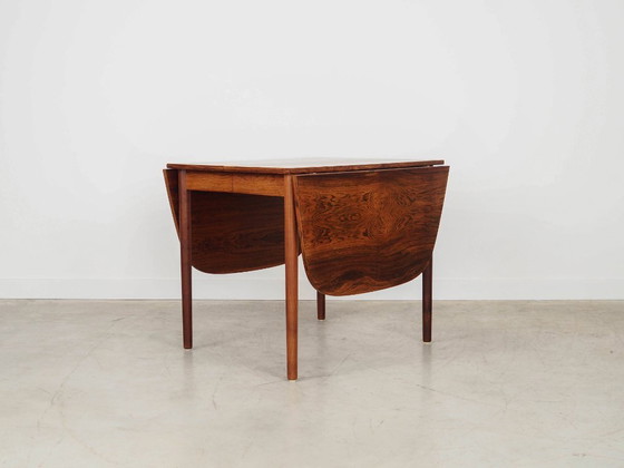 Image 1 of Table en palissandre, design danois, années 1970, fabrication : Danemark
