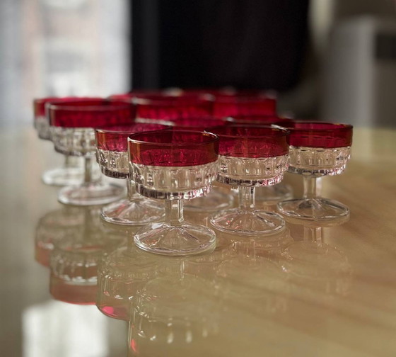 Servicio De 12 Coupes Cristal Et Verre Rubis - De Art Italie – Arte en vidrio, Crystal (photo 4 of 5)