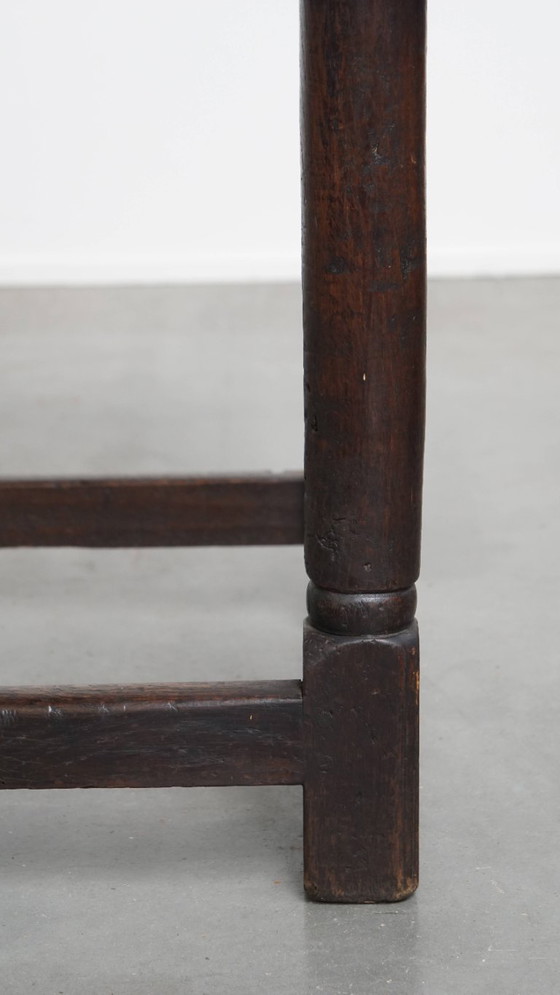 Image 1 of Ancienne table d'appoint en chêne anglais de la fin du XVIIIe siècle