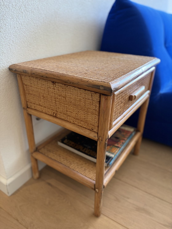Vintage rotan en bamboe nachtkastje / bijzettafel – Jaren 70 Boho – Bamboo, Rattan (photo 5 of 8)