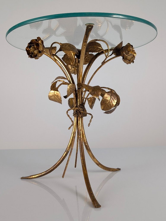 Mid-Century vergoldeter Metall Blumen Rosen Beistelltisch 1970er – Beistelltische, Glass (photo 17 of 18)