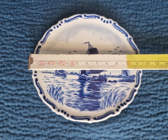 Image 1 of Tre piatti decorativi ceramica  Delft