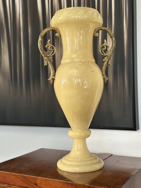 Image 1 of Lampe de table amphore vintage aspect albâtre – France, vers 1960-1970