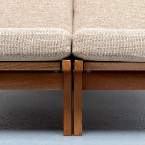 Image 1 of Hans Wegner GE-375/2 Zweisitziges Sofa