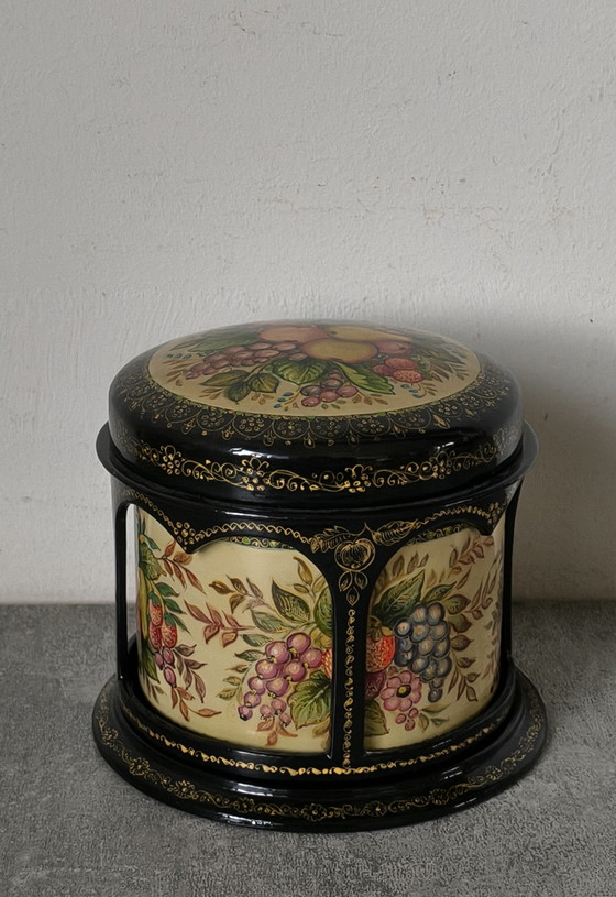 Image 1 of Boîte laquée ancienne de Russie (Union soviétique)