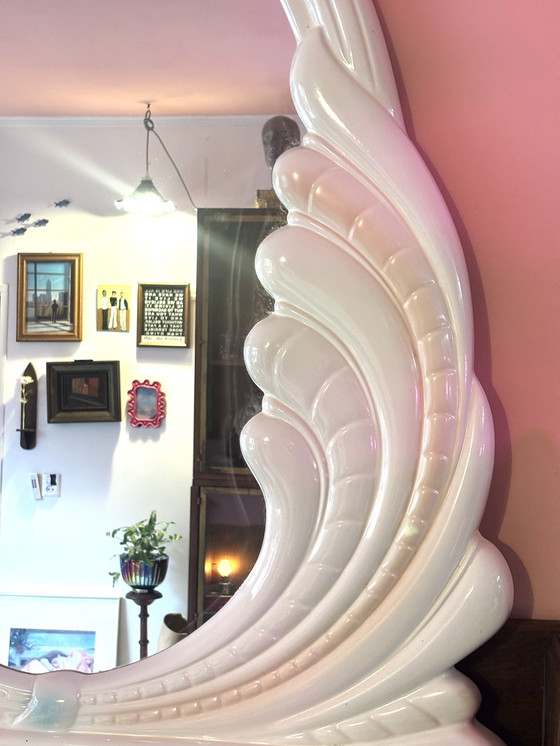 Image 1 of Miroir coquillage postmoderne iconique des années 1980 – 90×107 cm – Design vintage