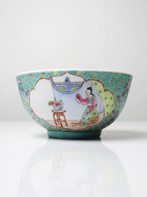 Chinese schaal fijn roze familie porselein van Jingdezhen, damesdecor jaren 60