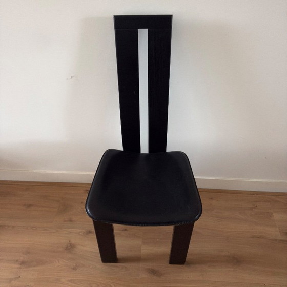 Image 1 of Set van vier volledig zwarte eetkamerstoelen met hoge rugleuning in de stijl van Pietro Constantini, jaren 70, Italië
