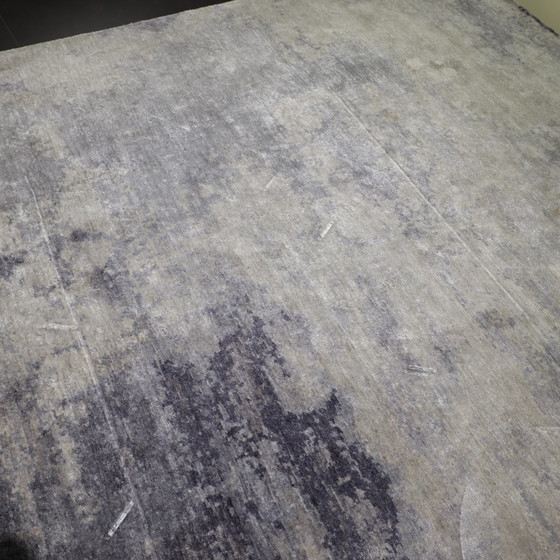 Image 1 of Sartori Nika rug - 306x250