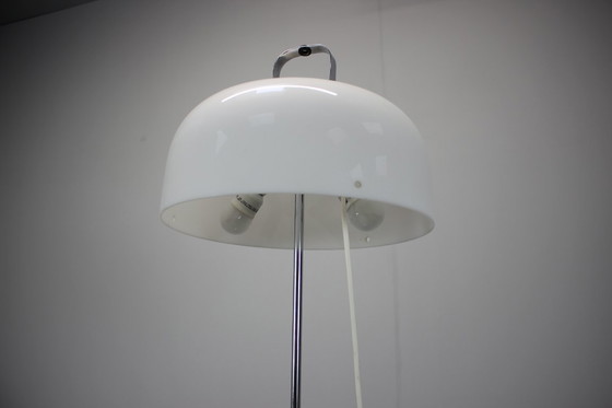 Image 1 of Mid Century Vloerlamp Medusa van Luigi Massoni voor Guzzini, 1970, Italië