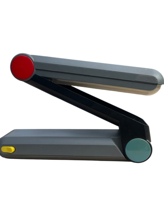 Image 1 of Philips Z-Lamp FGG200 Memphis anni '80 per tavolo o parete pop art HongKong vintage