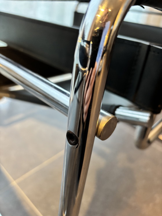 Image 1 of Deux belles chaises vintage Wassily de Marcel Breuer