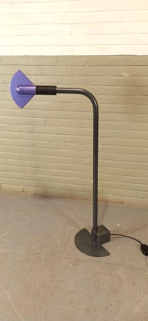 'Flopy' Memphis Vloerlamp, Bilumen