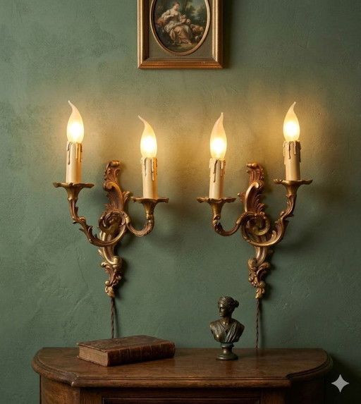 PAIR OF LOUIS XV STYLE WALL SCONCES - BRONZE - 32 cm