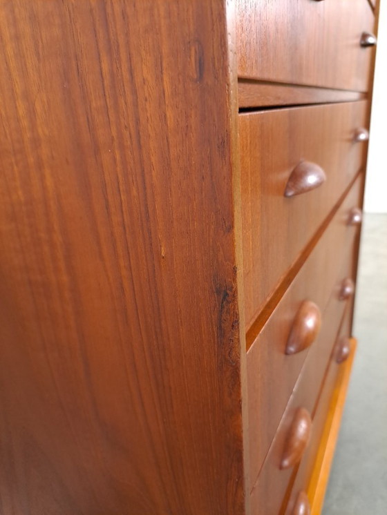 Image 1 of Cassettiera danese in teak con 6 cassetti e maniglie in legno