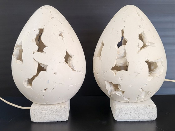 Image 1 of PAIRE DE LAMPES OEUF VINTAGE 1970 MYTHOLOGIE GRECQUE PLATRE PIERRE PONCE 70S