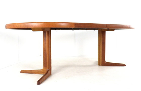 Round 2x extendable teak Dining table vintage Danish restored, Wood, Brown, Mid Century Modern (photo 15 of 15)