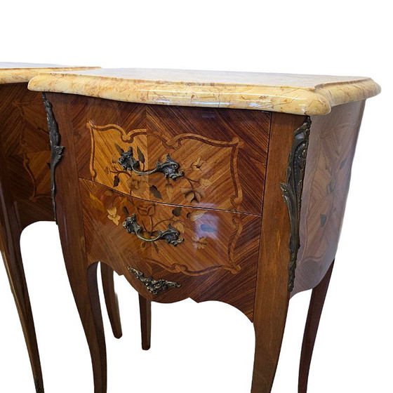 Comodini classici in stile Luigi XV francese, anni '70. – Wood (photo 7 of 10)