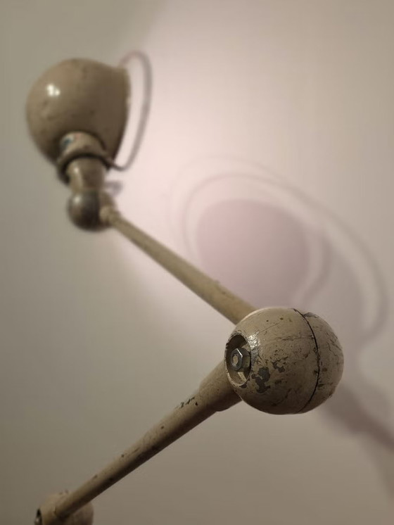 Jean-Louis Domecq, Lampada Jieldé industriale beige, Anni '50, Jielde, Lampade da tavolo, Metallo (foto 13 di 23)