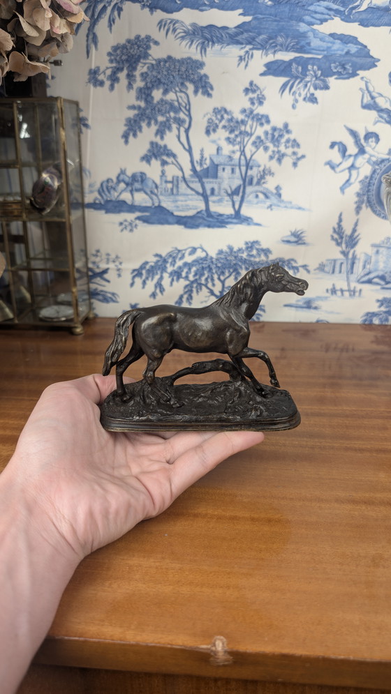 Image 1 of Jules Moigniez (1835-1894) Cheval en Bronze courant à la souche épreuve signé sur la terrasse XIXème