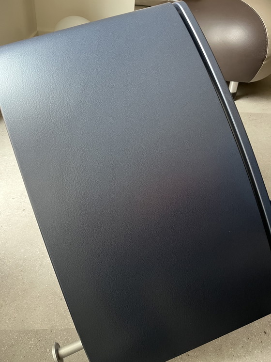 Image 1 of Leolux bijzettafel