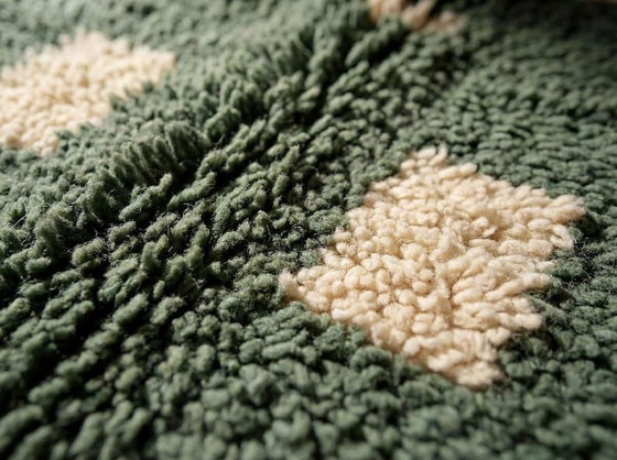 Image 1 of Handmade Berber rug in pure wool, green and white, size 250x150 cm